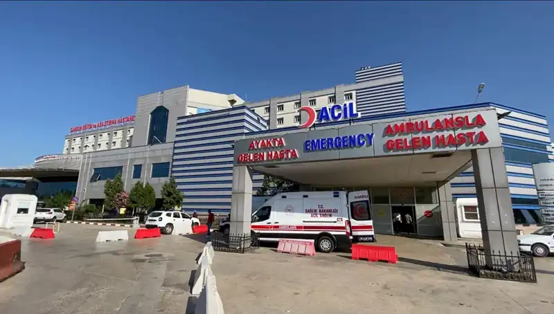 Tavuk Yemeği Sonrası 225 İşçi Hastaneye Kaldırıldı, Hepsi Taburcu Oldu!