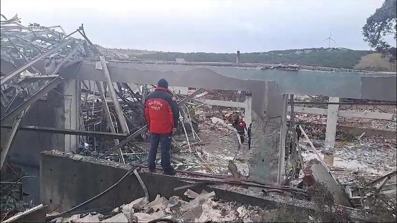 Patlama Balıkesir'de: Patlayıcı Fabrikada Meydana Geldi