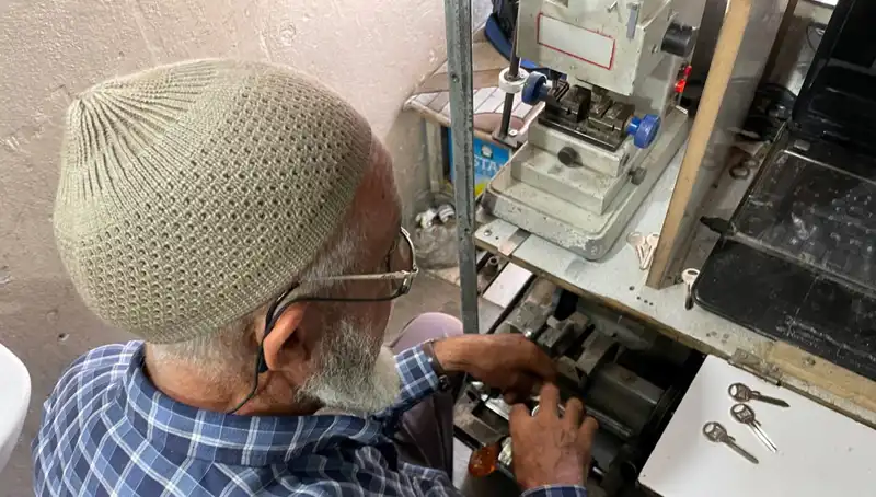 28 Yılda 4 Metrekarelik Dükkan Bir Efsaneye Dönüştü: "Burası Bana Saray Gibi"