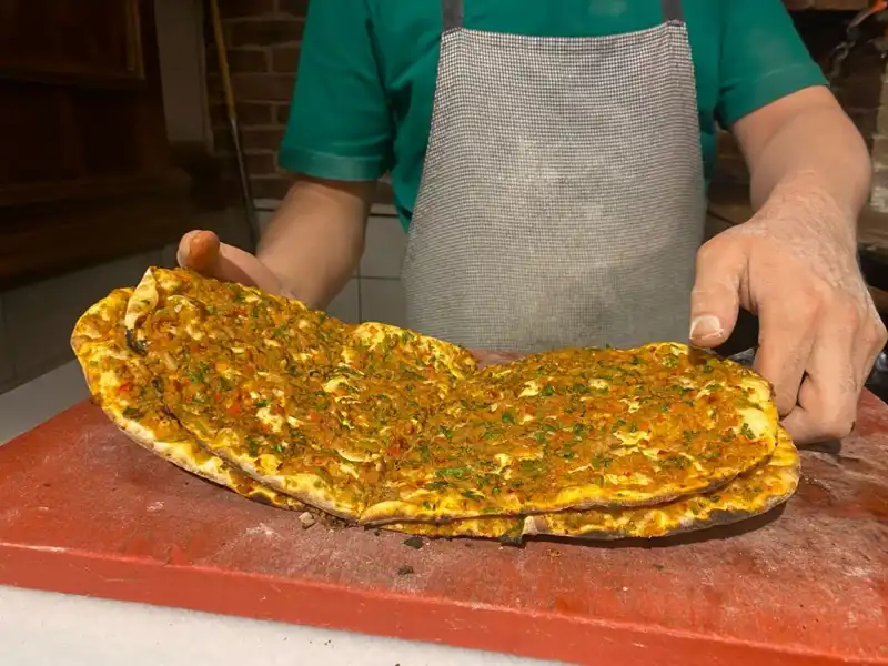 İstanbul'da Lahmacun Fiyat Farkları: Semt Semt Ayrışmalar Neden Varlık Gösteriyor?