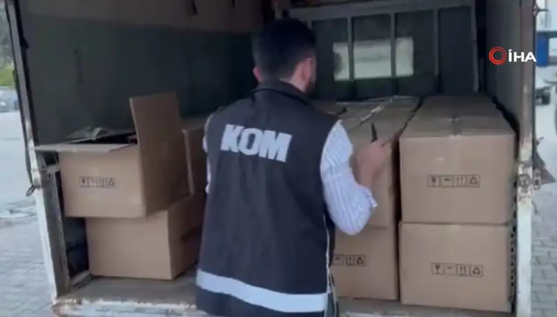 Portakal Çiçeği Karnavalı'na Müdahale Girişimi Engellendi: Polis Harekete Geçti