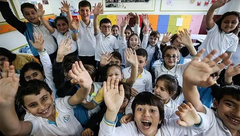 9 Günlük Tatilin Ardından Okul Zilinin Çaldığı Gün