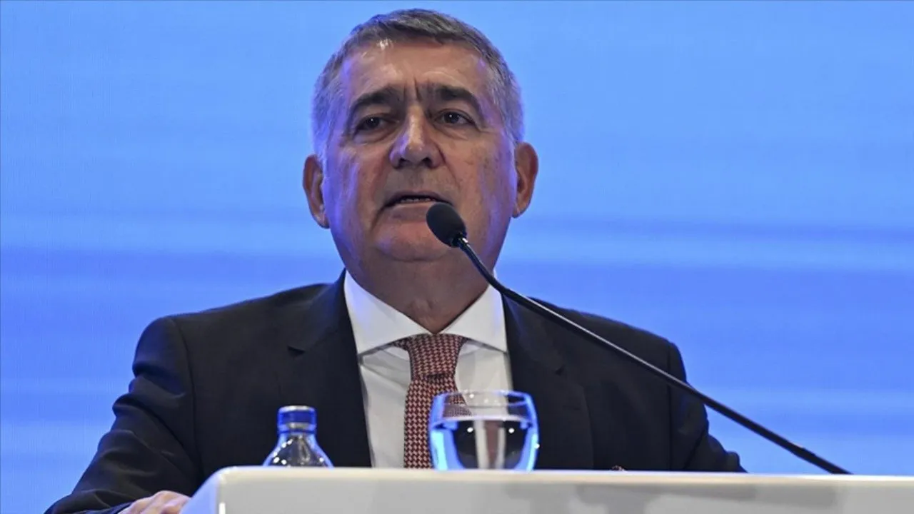 TÜSİAD Başkanı Turan: "Bana Sürekli ‘Doğru Düzgün Bir İşe Gir’ Dediler"