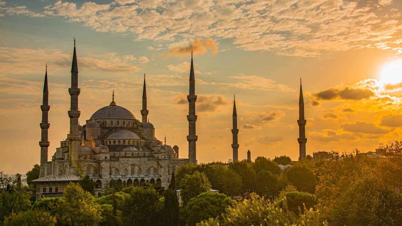 Üç Aylar 1 Ocak'ta Dualarla Başlıyor