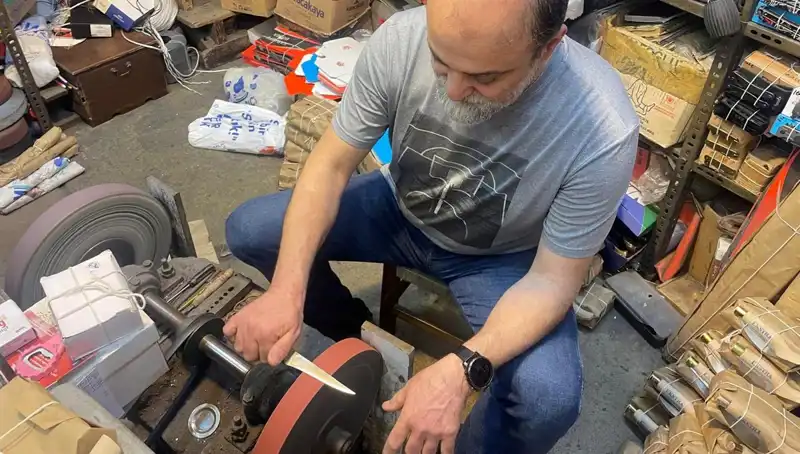 Enginar Bıçakçılarında Hasat Yoğunluğu: El Becerisi ve Gelenekler Bir Arada