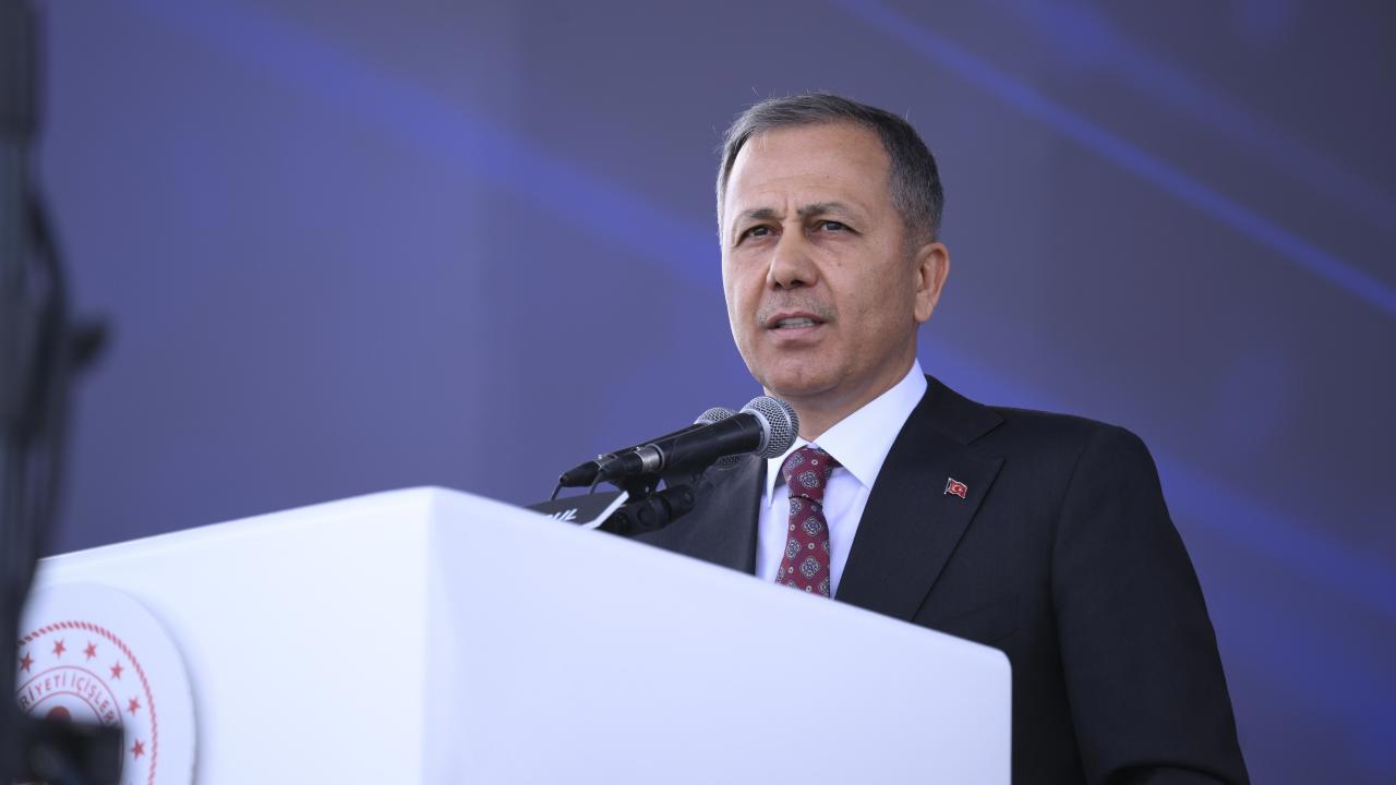 Bakan Yerlikaya, Suriyeli STK'larla geri dönüşler için görüşme kararı aldı.