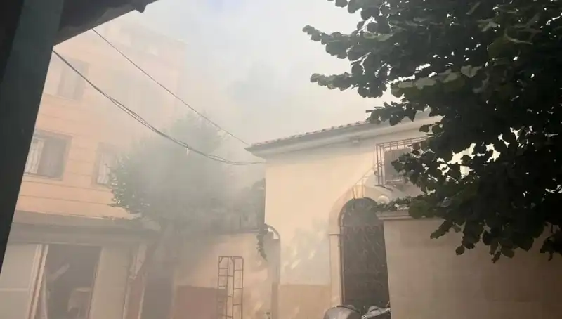 Fatih'te Tarihi Tahta Minare Hamamı'nda Yangın Paniği: Ne Oldu?