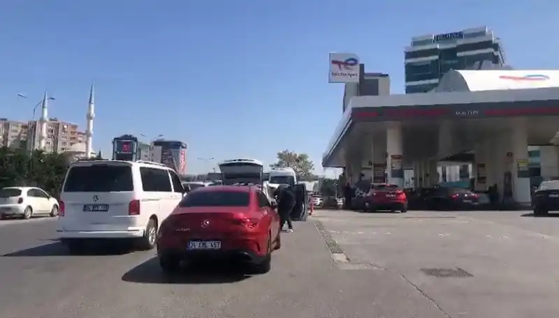 Deprem Sonrası Akaryakıt İstasyonlarında Oluşan Kuyrukların Nedeni Nedir?