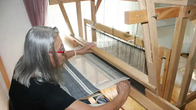 Eski Giysilerin İpleriyle Dönüşüm: Harika Eşyalar Yaratmanın Yolu