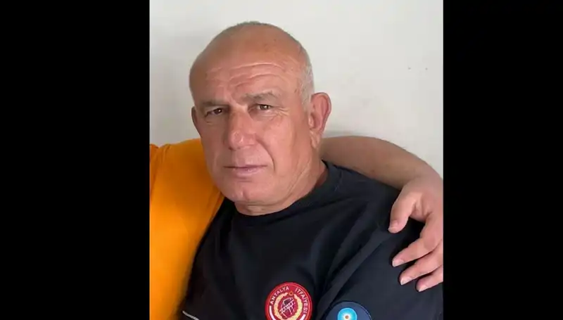 Mantar Yemek, İtfaiyecinin Hayatını Tehlikeye Atıyor: Trajik Olay