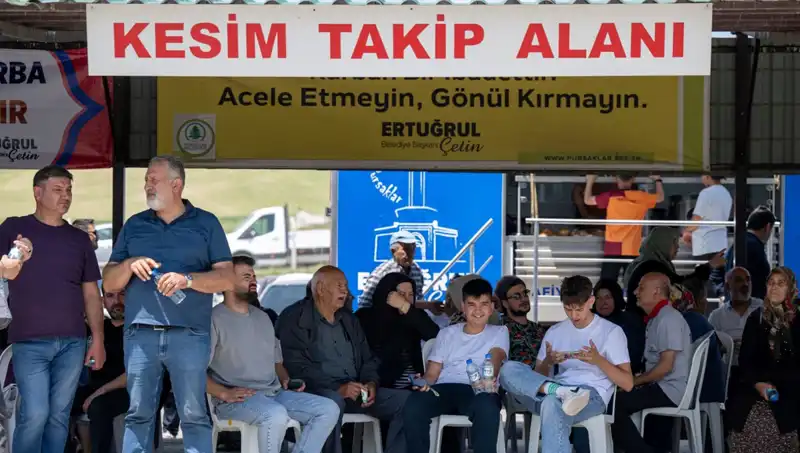Ankara'da Kurban Pazarlarında Hareketlilik: Alıcılar ve Satıcılar Coşkulu
