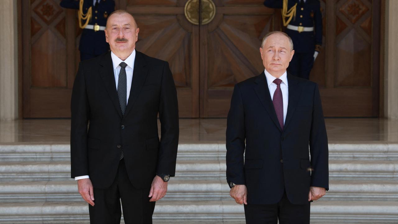 Putin, Aliyev'den Karabağ açıklamaları için özür diledi