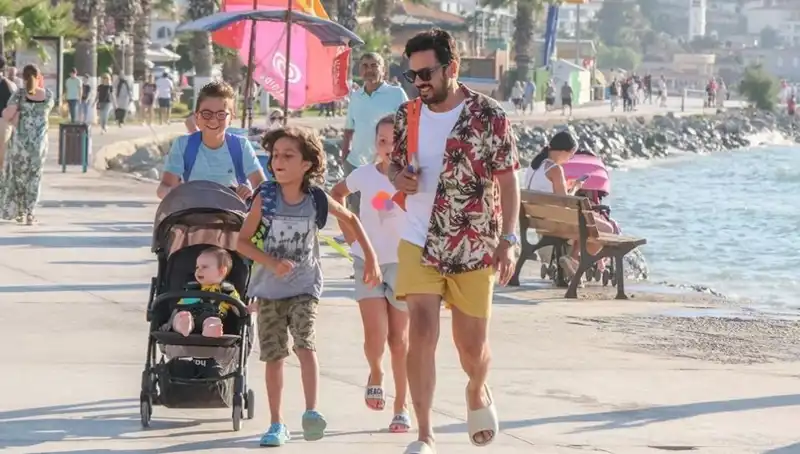 "Ne Olacak Halim" Filmi: Unutulmaz Performanslarla Dolu Kadrosu ve Hüzünlü Hikayesi