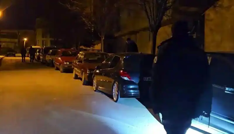 Park Halindeki Araçları Çizen Yetenekli Sanatçılar: Kimler, Neden?