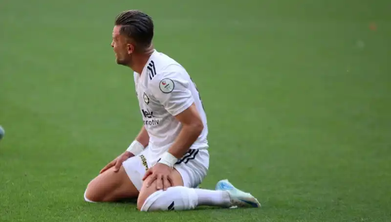 Süper Lig Takımları İflasın Eşiğinde: Puan Silme Ceza Şoku!