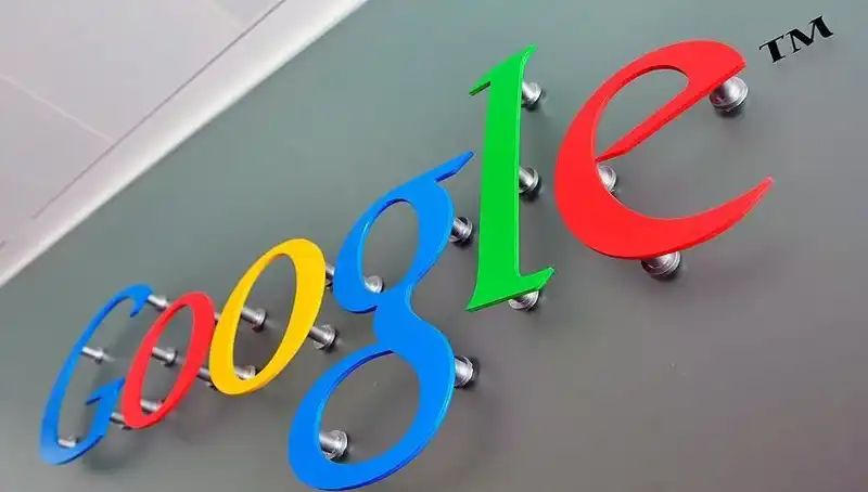 Google, Görüşmeleri Canlı Çevirme Özelliği ile İletişimi Kolaylaştırıyor