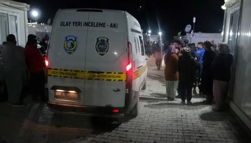 Husumetlilerin Silahlı Kavgasında Kan Döküldü: Olayın Ayrıntıları Ortaya Çıktı