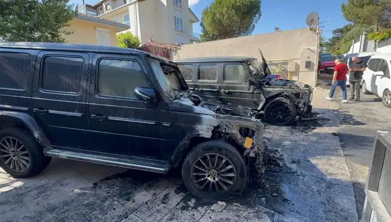 İş Dünyasında Şok: 30 Milyon Liralık Lüks Cipler Alev Alev Yandı!