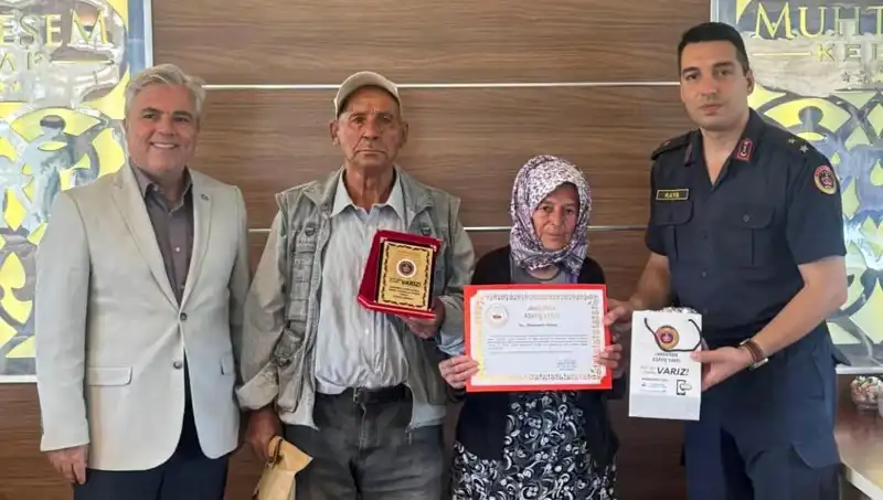 Tek Varlıklarını Jandarmaya Bağışlayan Aile, Birlikte Dayanışmanın Gücünü Gösterdi