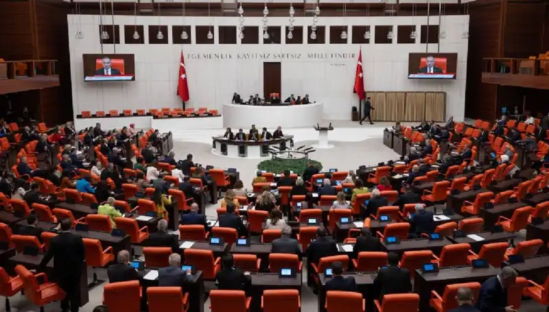 Türkiye'nin Hukuk Sisteminde Devrim: 10. Yargı Paketi Meclis'te Kabul Edildi