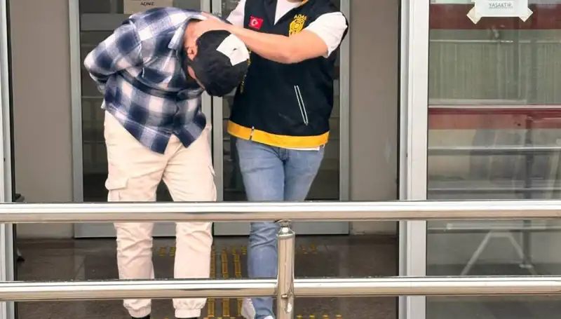 Aile İçi Tartışma Kanlı Bitti: Genç Kardeş Ağabeyini Öldürdü