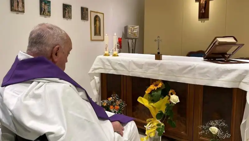 Papa'nın Sağlığı İle İlgili Yenilikçi Gelişme: Kendi Başına Nefes Alabiliyor!