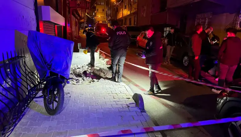 Küçükçekmece'de Plakasız Motosikletli Saldırı: Olayın Ardındaki Sebepler Neler?