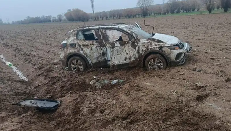 Şarampole Devrilen Otomobil Kaza Korkusunu Tazeledi: 2 Yaralı