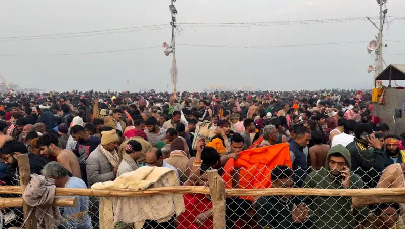 Hindistan'daki Dini Festivalde İzdiham: En Az 6 Kayıp ve Çok Sayıda Yaralı